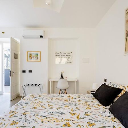 B&B Benvenuti Al Nord Borgomanero Bagian luar foto