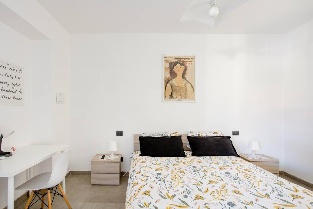B&B Benvenuti Al Nord Borgomanero Bagian luar foto